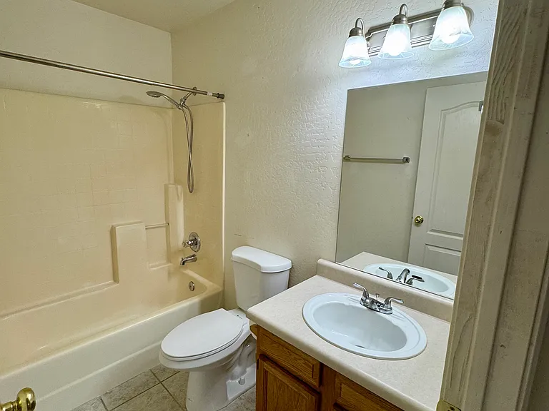 10214 W Leander Dr #A — Photo 9