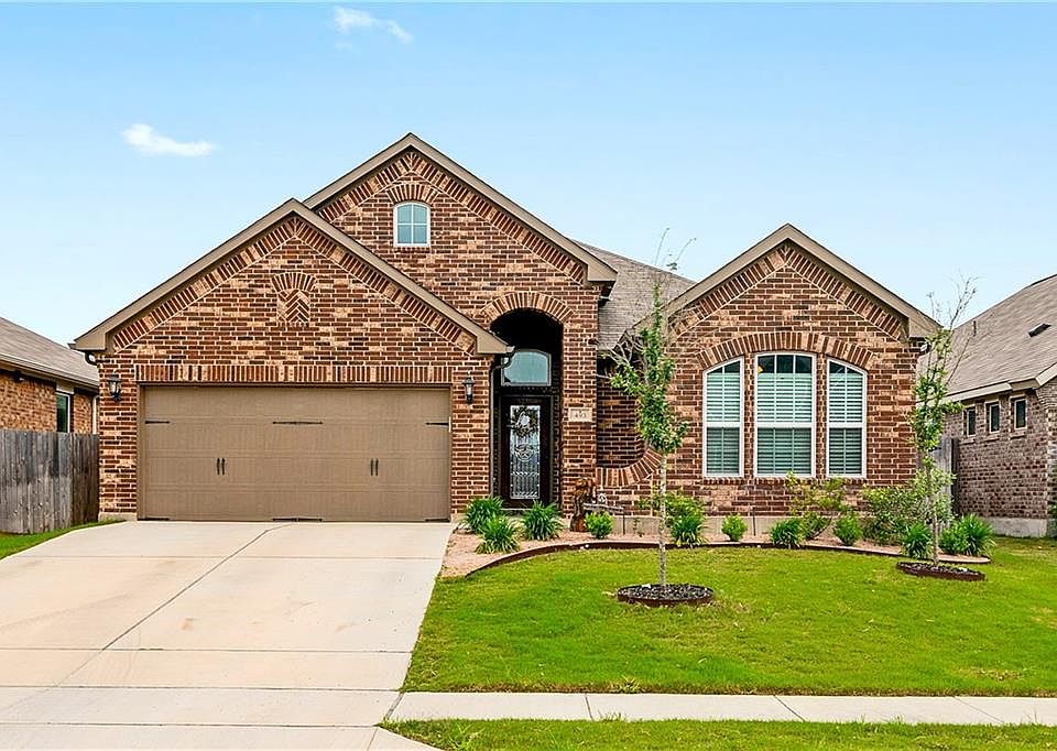 1st image of 493 Vista Gardens Dr