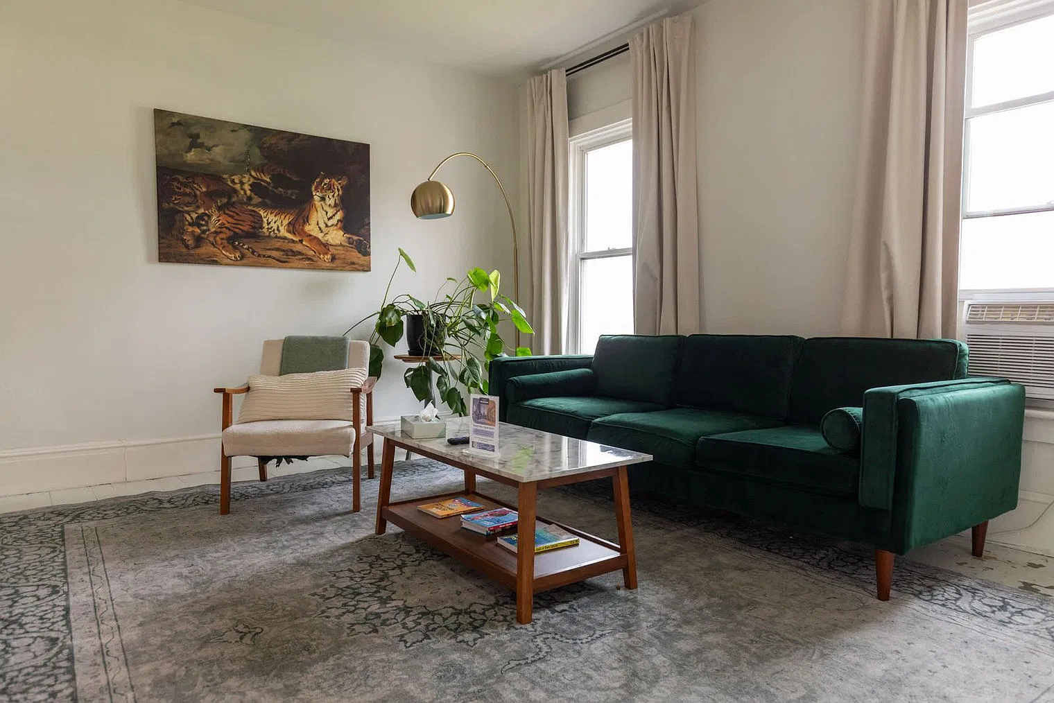 2 bed, 1.0 bath, 893 sqft, $3,255 — Photo 1