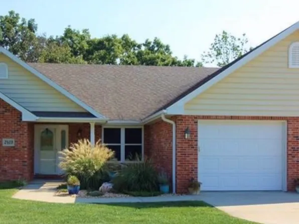 2419 Camzie Dr, Jefferson City, MO 65101