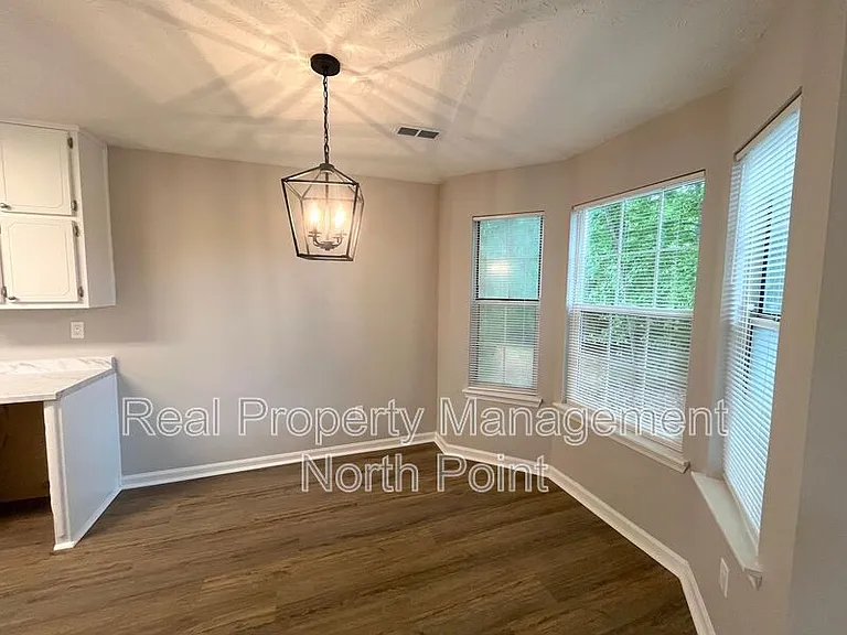 5843 Summerglen Ln — Photo 6