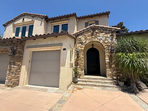 6 Willowbrook Photo 1