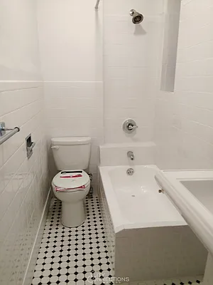 Rented by City Connections Realty | media 30