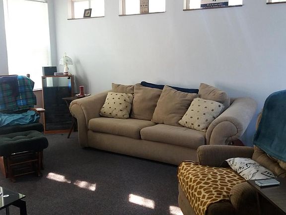 3rd image of 200 N Gardner Ave