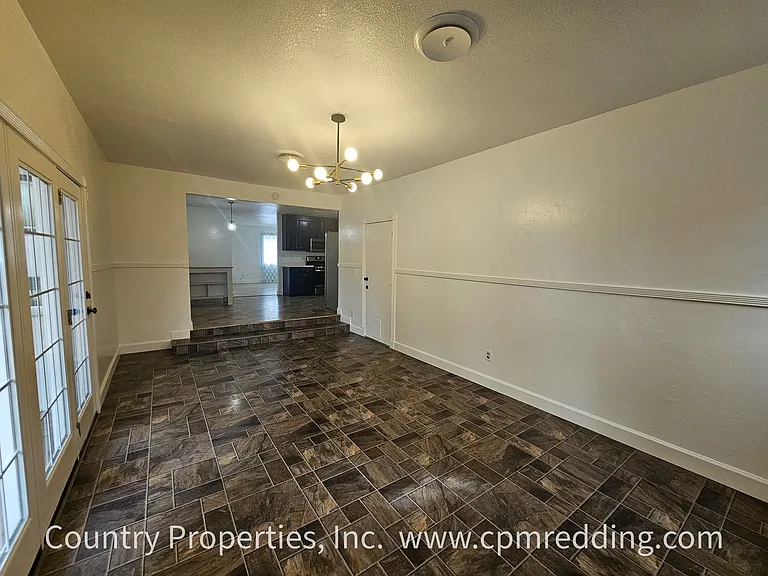 3320 Panorama Dr — Photo 16