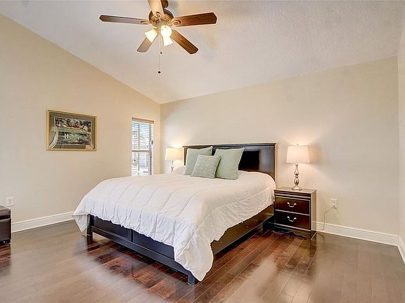 2nd image of 9845 Heron Pointe Dr