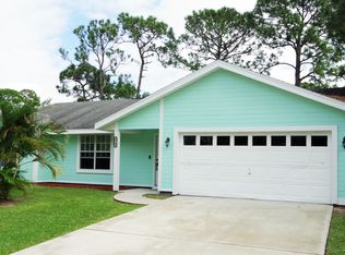 581 David Cir SW, Palm Bay, FL 32908