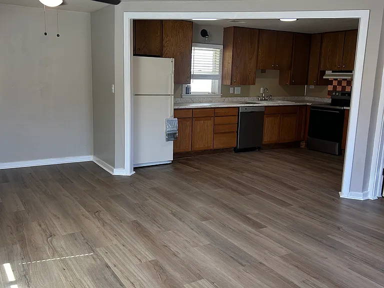 Living Room/Dining Room