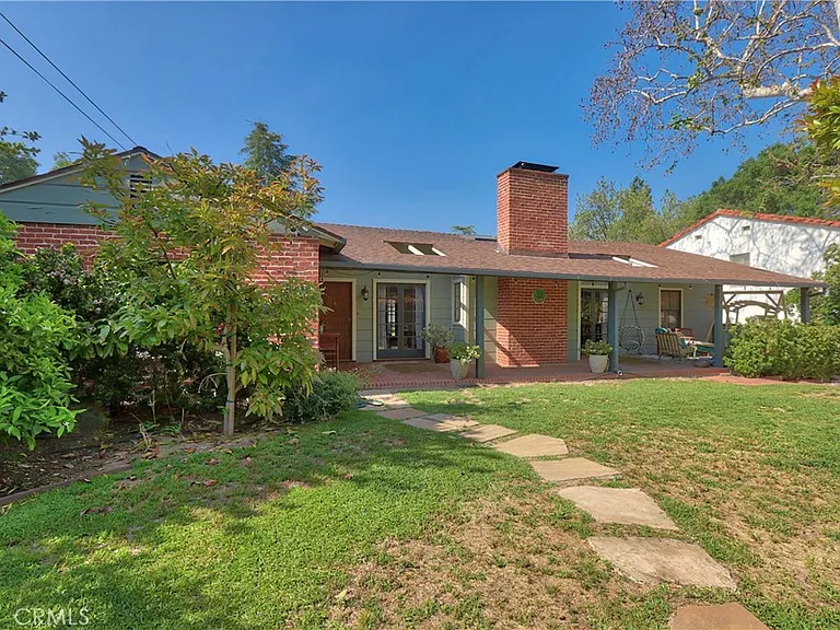 1525 Opechee Way — Photo 8