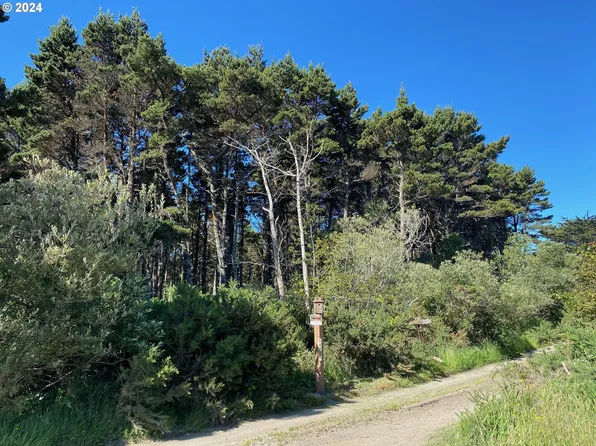 0 20th St SW, Bandon, OR 97411