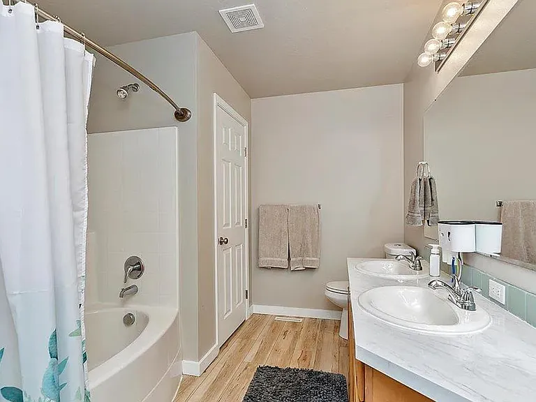 765 SW Portal — Photo 13