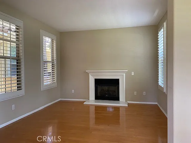 215 Groveland — Photo 4