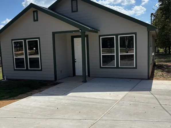 328 E Norway St, Walnut Springs, TX 76690