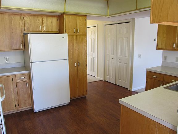 2nd image of 827 Hayner Dr #C