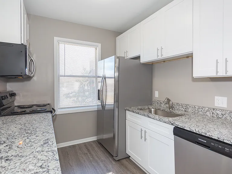 WJM Cedar Apartments — Photo 10