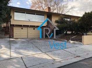 720 Hillcrest Dr, Reno, NV 89509