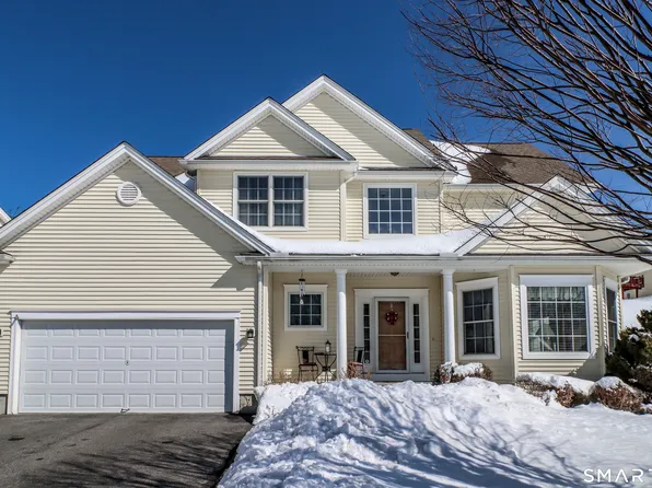 3 Spring Ridge Court #3, Danbury, CT 06811