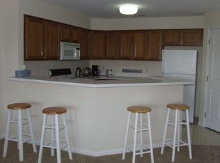 1581 Weatherstone Dr, Ann Arbor, MI 48108