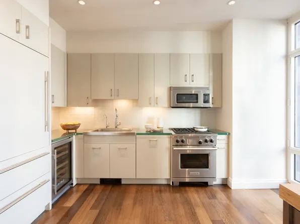 33 West 56th Street image 8 of 20