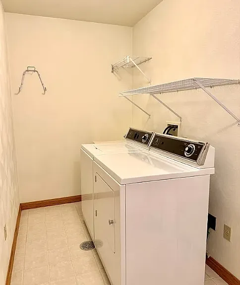 111 Blossom Dr #A — Photo 7