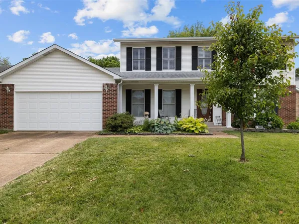 5869 Westcliffe Dr, Saint Louis, MO 63129