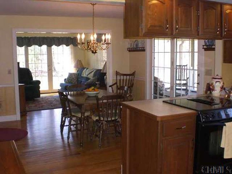 5th image of 14 KNOLLWOOD Drive