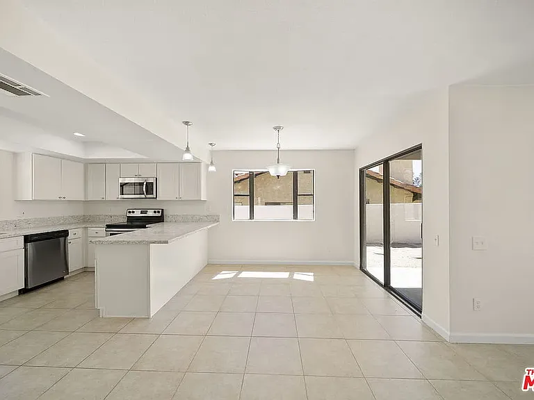 9861 Hoylake Rd — Photo 23
