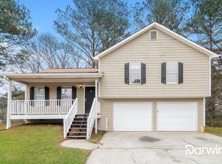 100 Peach Forest Pl, Douglasville, GA 30134