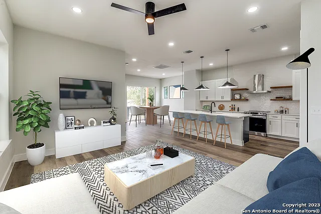 3 bed, 3.5 bath, 1817 sqft, $2,800 — Photo 2
