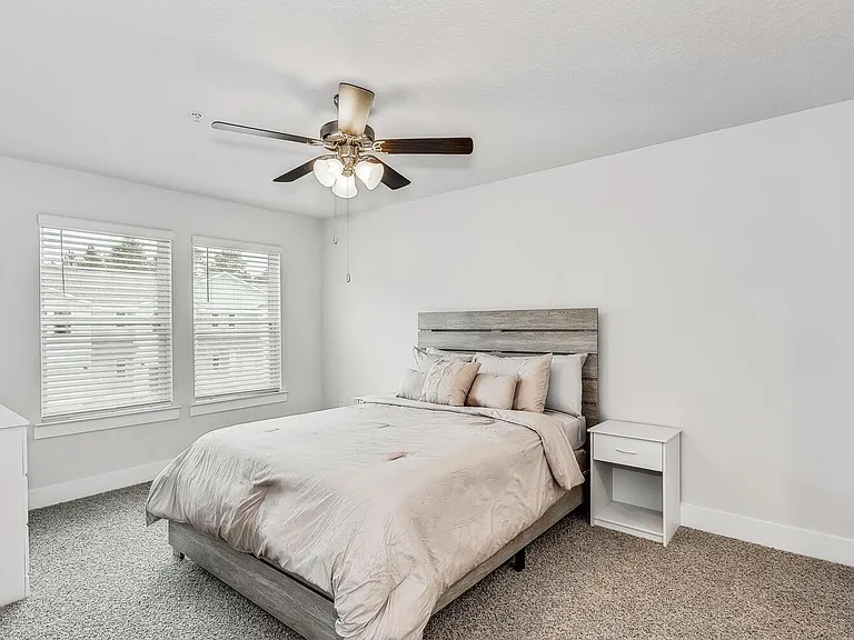 1518 Iroquois Ct — Photo 15