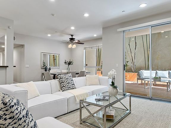 3rd image of 2010 S Beverly Glen Blvd Unit 102