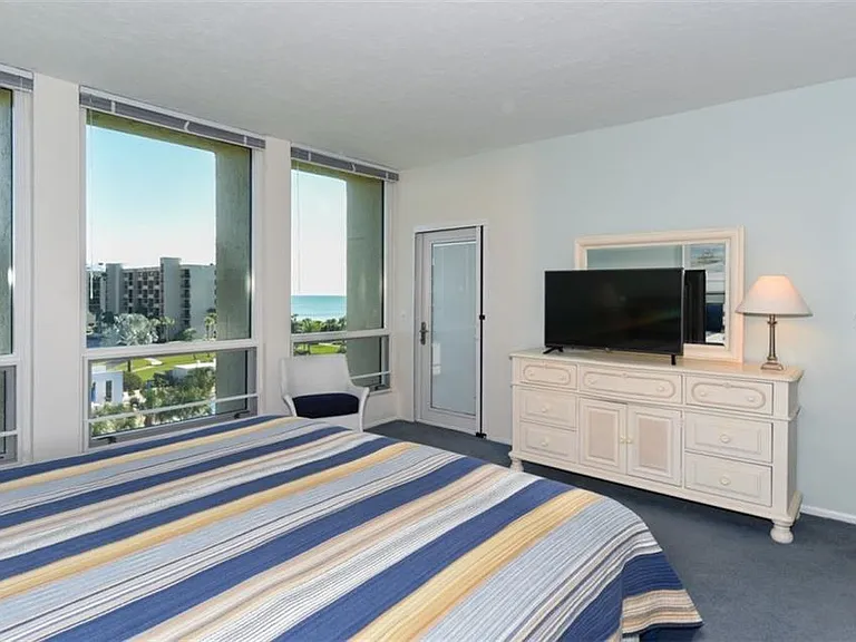 1125 Gulf Of Mexico Dr #403 — Photo 25