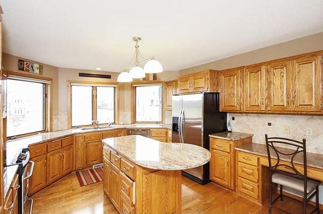 1st image of 633 136th Ln NE