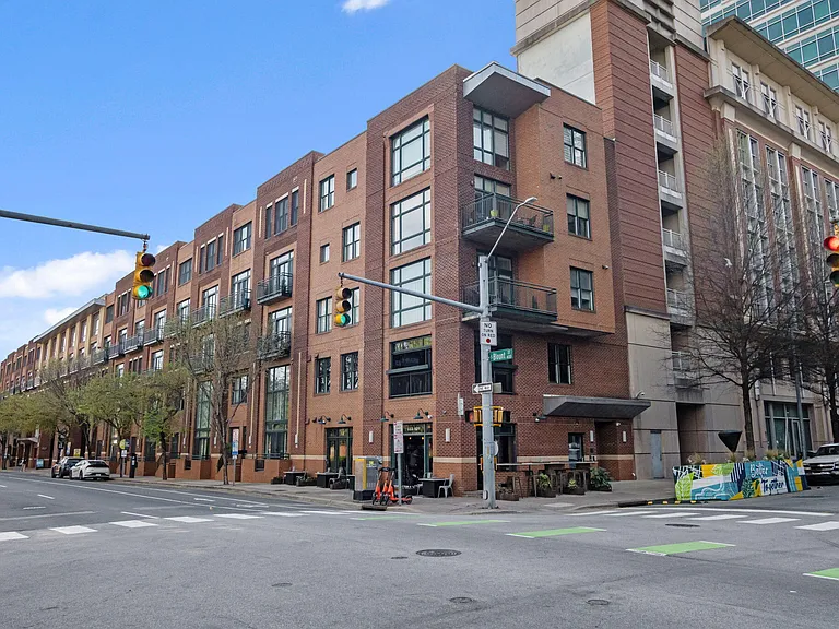 444 Blount St #205 — Photo 3