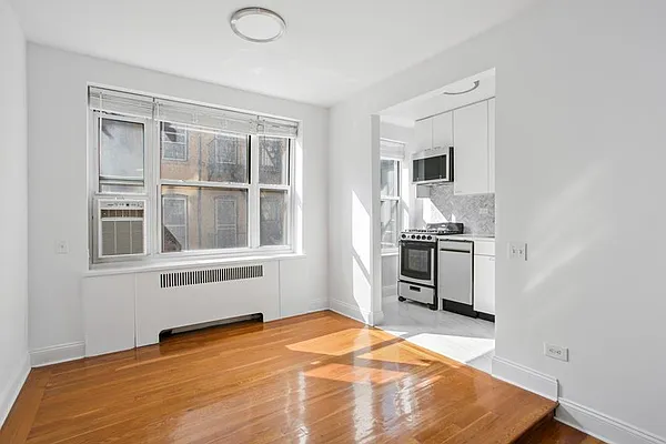 Rented by Douglas Elliman | media 16