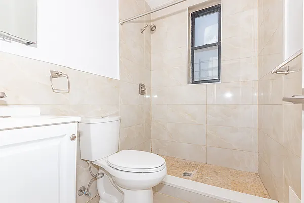 Rented by MySpaceNYC | media 20