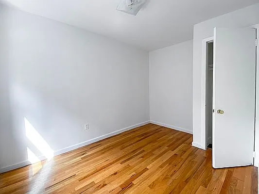 Rented by Kahen Properties | media 3