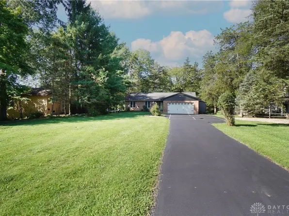 6 Comanche Dr, Sardinia, OH 45171
