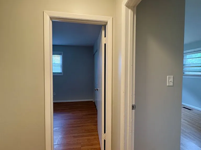 11 Warren Lodge Ct #B — Photo 12