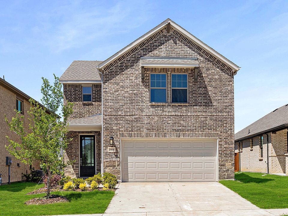 Creekview Fossil Ridge - Kaufman Elevation Image 1