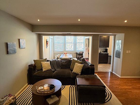 5th image of 9647 Whiteacre Rd Unit A3