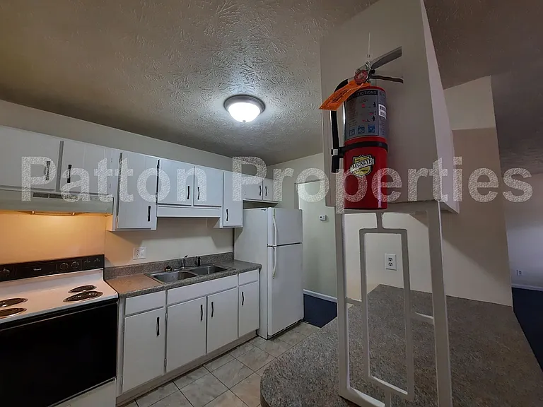 1655 S. Beltline Blvd. - Outside CoC - R13608-01-11 — Photo 3
