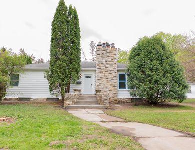 210 Shakopee Ave E, Shakopee, MN, 55379