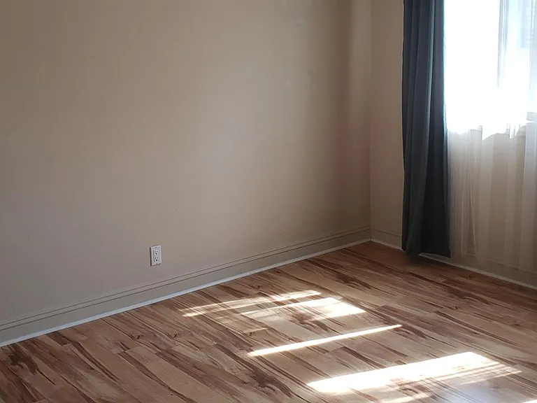 1049 Felspar St #29 — Photo 9