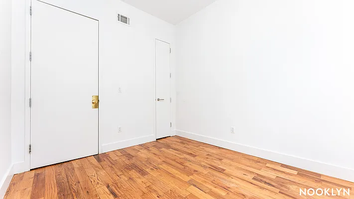 Rented by Nooklyn NYC LLC | media 27