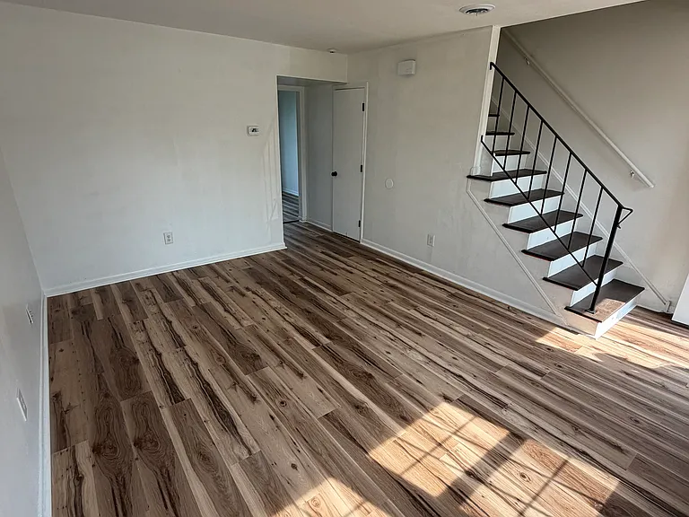 2507 Wise St #B — Photo 2