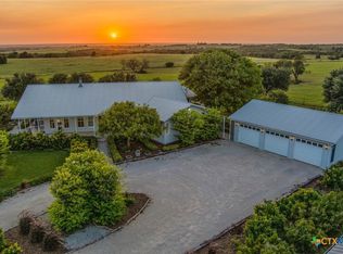 1112 Gcr 376, Shiner, TX 77984