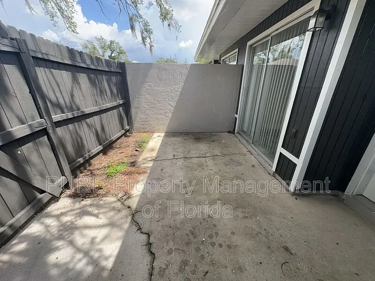 5485 SE 30th Pl #C — Photo 37