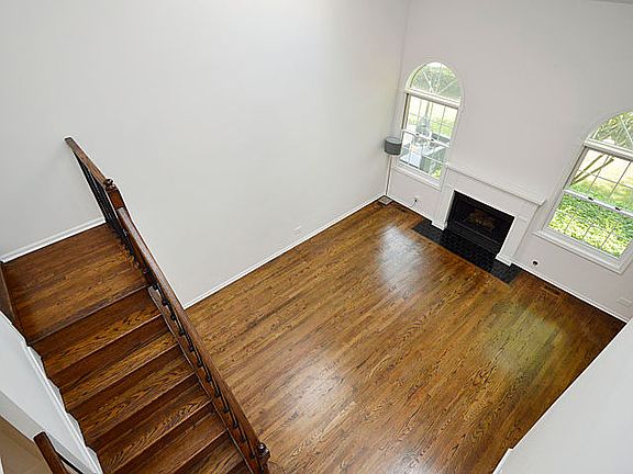 5th image of 3113 Daniels Ct