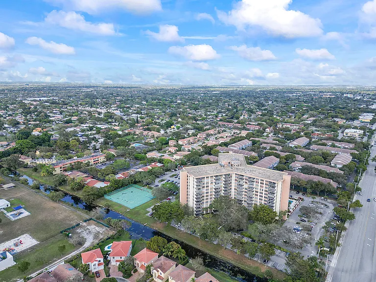 10777 W Sample Rd #918 — Photo 7